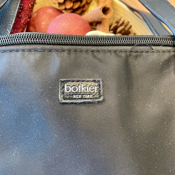 Botkier Shoulder Bag  NWOT - Picture 2 of 6